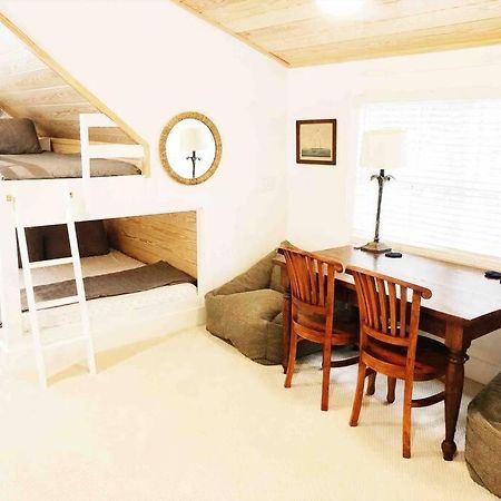 Liz Lane Cottage- Entire Guesthouse 查尔斯顿 外观 照片