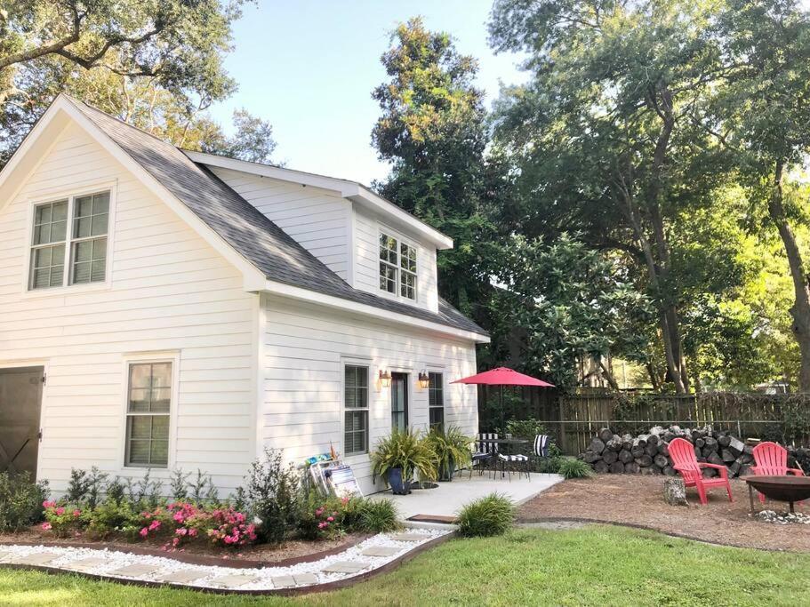 Liz Lane Cottage- Entire Guesthouse 查尔斯顿 外观 照片